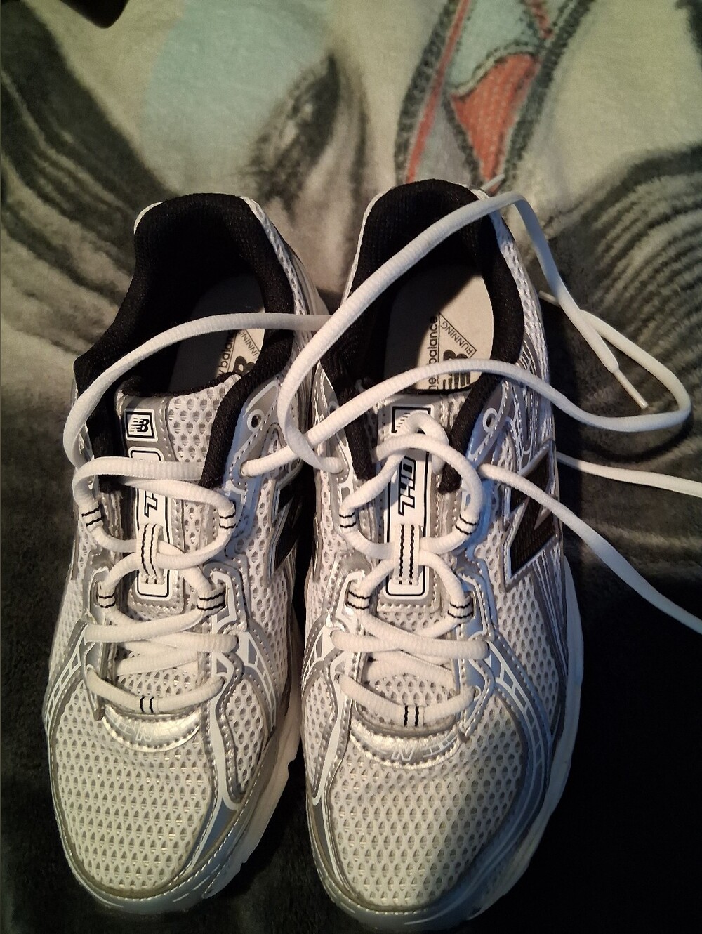 Woman New Balance 740 Size 7